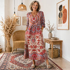 Sukienka maxi w stylu boho z etnicznym wzorem i korzystnym krojem